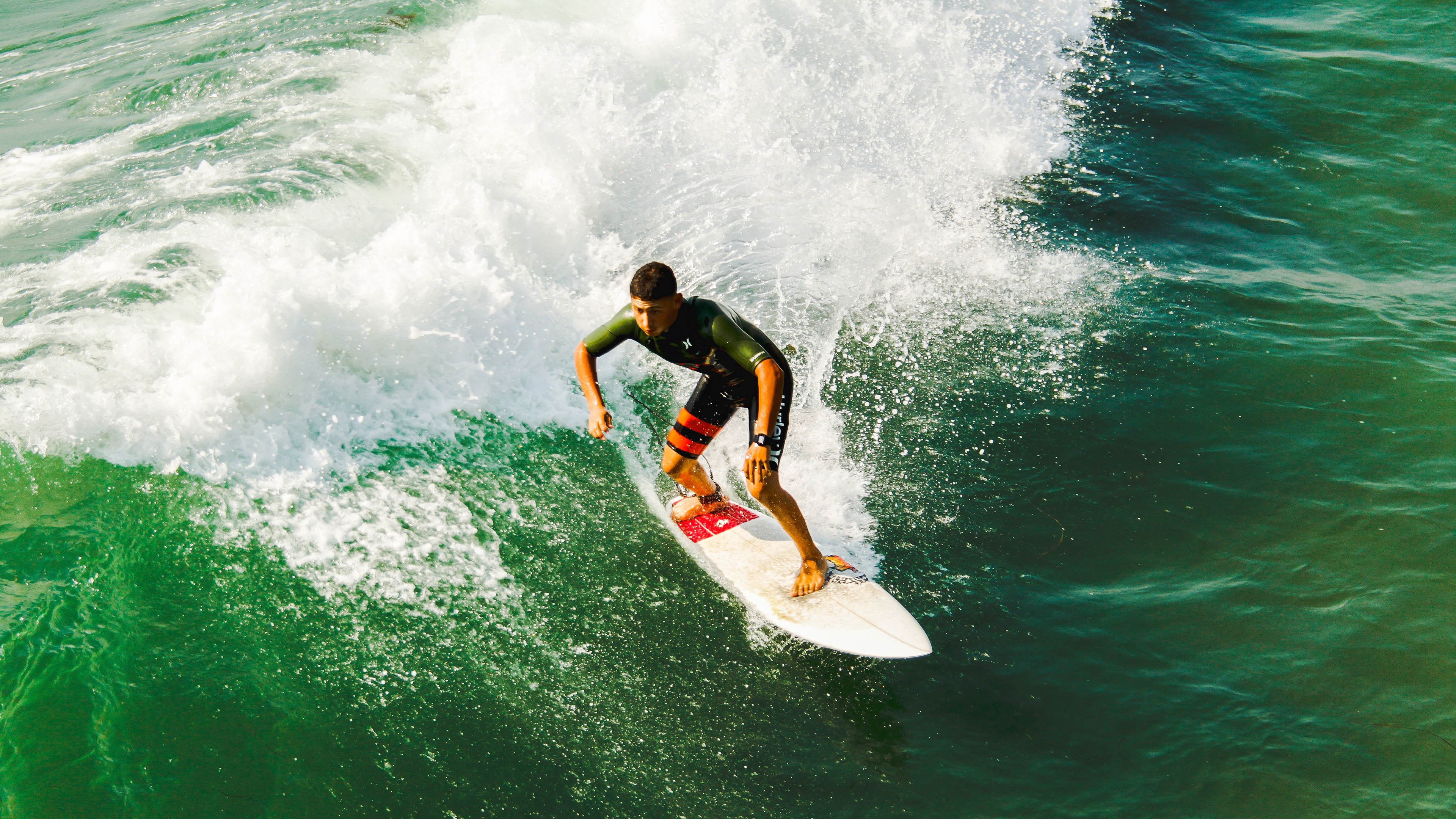 自由泳个人赛比利时新星异军突起，自由泳决赛视频