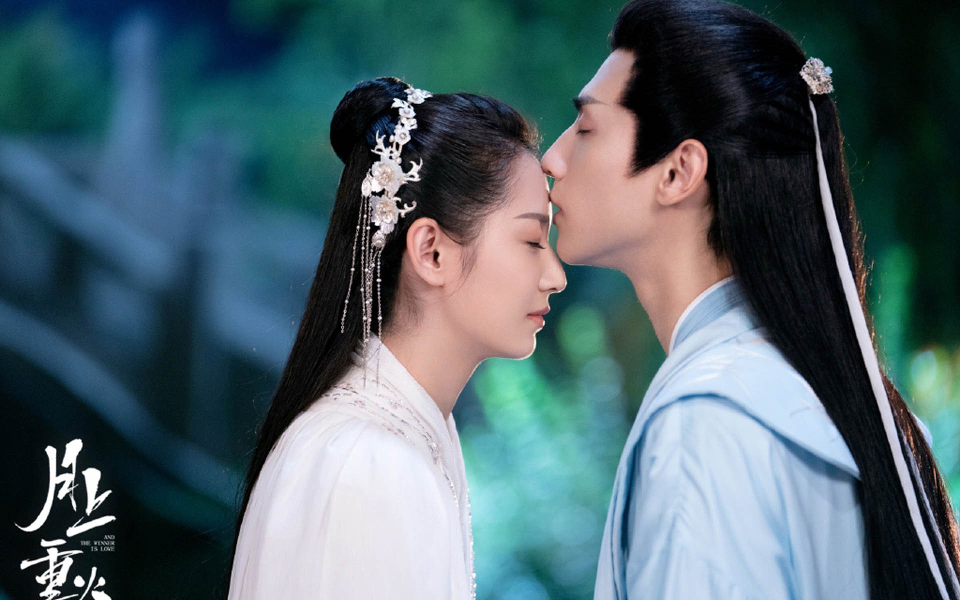 九游-2018年季后赛：库里在与火箭的系列赛中投中史上最长距离的三分球，震撼全场！