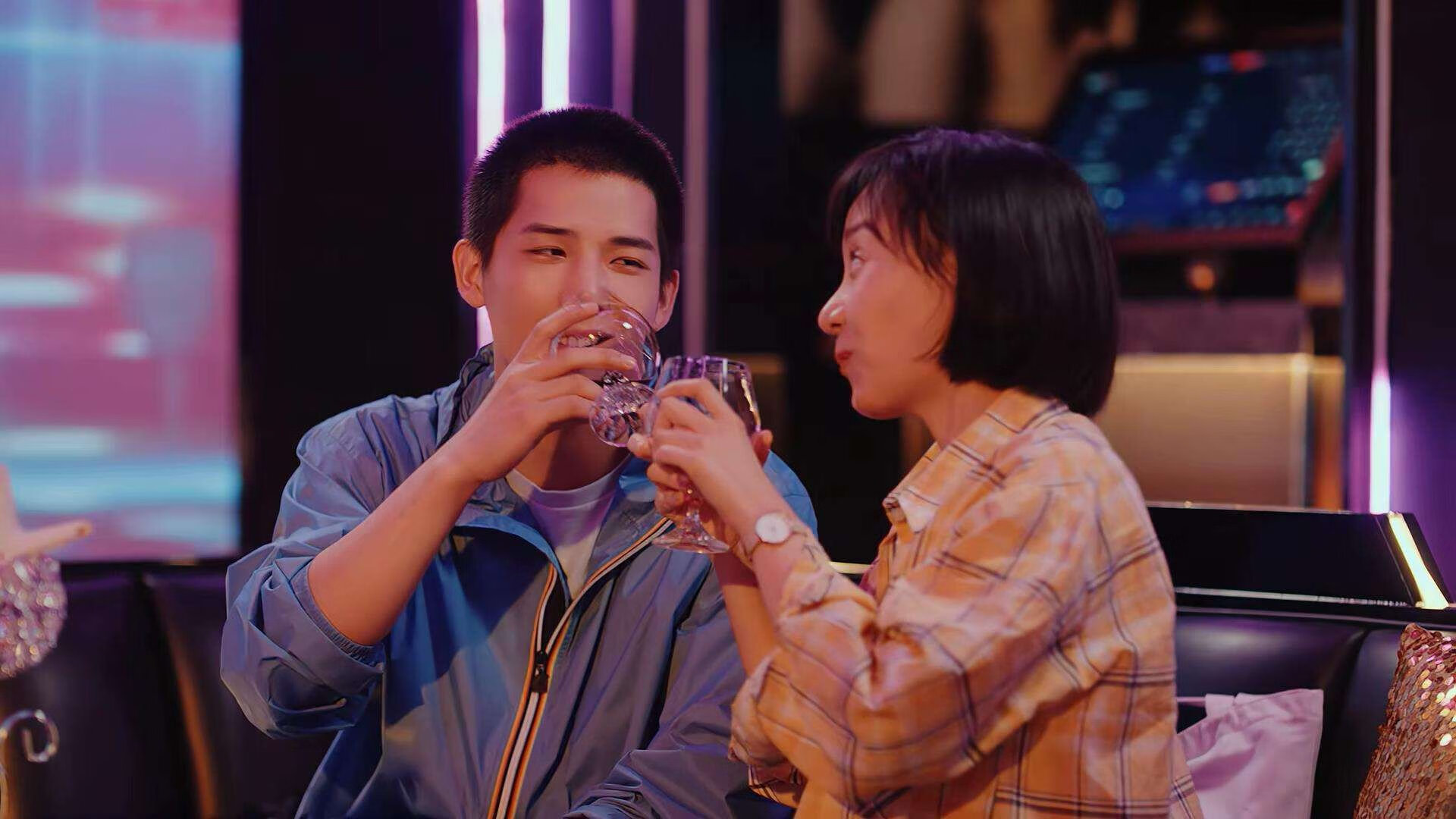 九游官网下载电脑版-全国青少年羽毛球冠军赛，未来羽坛新星崭露头角，2021全国青少年羽毛球